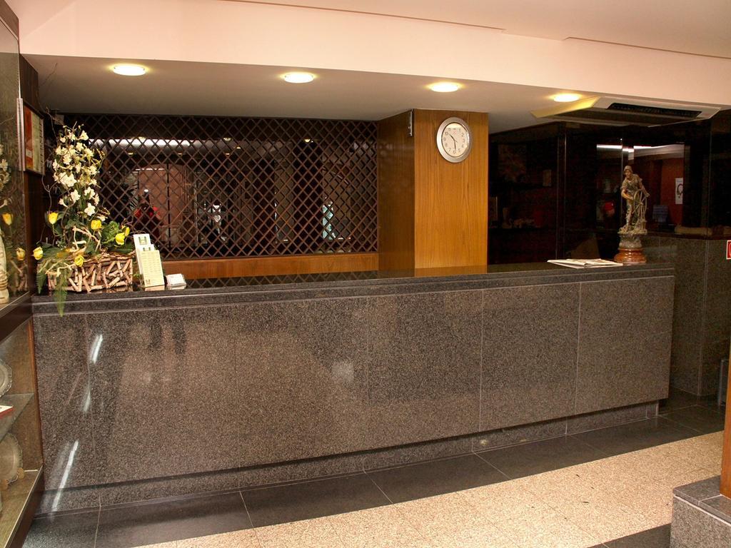 Luso Brasileiro Hotel Póvoa de Varzim Buitenkant foto